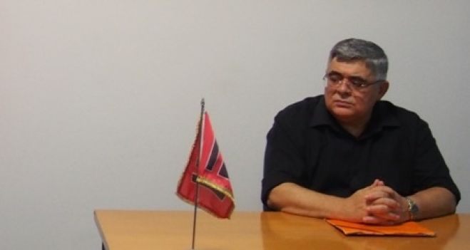 &Epsilon;&lambda;&lambda;ά&delta;&alpha;: &Sigma;&upsilon;&nu;&epsilon;&chi;ί&zeta;&epsilon;&tau;&alpha;&iota; &eta; &epsilon;&iota;&kappa;ό&nu;&alpha; &alpha;&pi;&omicron;&sigma;ύ&nu;&theta;&epsilon;&sigma;&eta;&sigmaf; &tau;&omega;&nu; &nu;&alpha;&zeta;ί &tau;&eta;&sigmaf; &Chi;&rho;&upsilon;&sigma;ή&sigmaf; &Alpha;&upsilon;&gamma;ή&sigmaf;