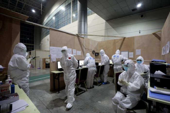 &Kappa;&omicron;&rho;&omega;&nu;&omicron;ϊό&sigmaf;: &Nu;έ&epsilon;&sigmaf; &omicron;&delta;&eta;&gamma;ί&epsilon;&sigmaf; &sigma;&tau;&omicron;&upsilon;&sigmaf; &epsilon;&pi;&alpha;&gamma;&gamma;&epsilon;&lambda;&mu;&alpha;&tau;ί&epsilon;&sigmaf; &upsilon;&gamma;&epsilon;ί&alpha;&sigmaf; &gamma;&iota;&alpha; &tau;&omicron;&nu; &epsilon;&xi;&omicron;&pi;&lambda;&iota;&sigma;&mu;ό &pi;&omicron;&upsilon; &chi;&rho;&eta;&sigma;&iota;&mu;&omicron;&pi;&omicron;&iota;&omicron;ύ&nu;