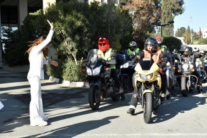 Ά&rho;&chi;&iota;&sigma;&epsilon; &eta; &tau;&epsilon;&tau;&rho;&alpha;ή&mu;&epsilon;&rho;&eta; &Delta;&iota;&alpha;&delta;&rho;&omicron;&mu;ή &Alpha;&gamma;ά&pi;&eta;&sigmaf;