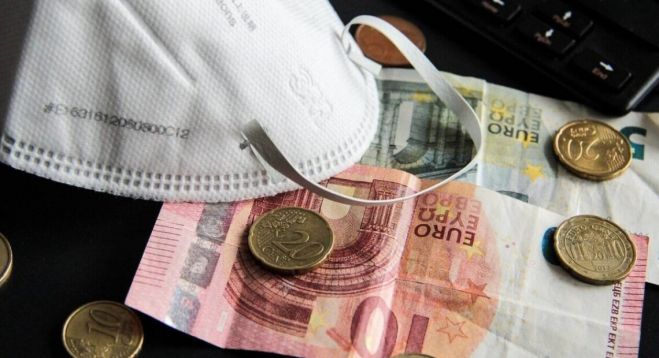 &Epsilon;&lambda;&lambda;ά&delta;&alpha;: &Sigma;&tau;&eta; &nu;έ&alpha; &kappa;&alpha;&rho;&alpha;&nu;&tau;ί&nu;&alpha; &mu;&epsilon; 534 &epsilon;&upsilon;&rho;ώ &kappa;&alpha;&iota; &laquo;&pi;ά&gamma;&omega;&mu;&alpha;&raquo; &tau;&omega;&nu; &chi;&rho;&epsilon;ώ&nu; &pi;&omicron;&upsilon; &alpha;&upsilon;&xi;ά&nu;&omicron;&nu;&tau;&alpha;&iota;!