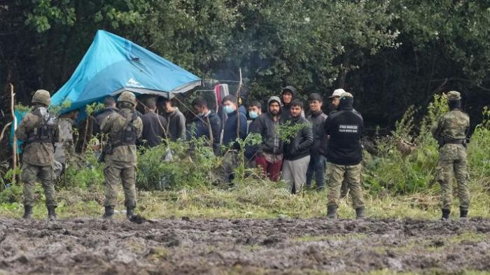 &Pi;&Omicron;&Lambda;&Omega;&Nu;&Iota;&Alpha;: &Epsilon;&gamma;&kappa;&rho;ί&theta;&eta;&kappa;&epsilon; &eta; &alpha;&nu;έ&gamma;&epsilon;&rho;&sigma;&eta; &tau;&epsilon;ί&chi;&omicron;&upsilon;&sigmaf; &sigma;&tau;&alpha; &sigma;ύ&nu;&omicron;&rho;&alpha; &mu;&epsilon; &tau;&eta; &Lambda;&epsilon;&upsilon;&kappa;&omicron;&rho;&omega;&sigma;ί&alpha;