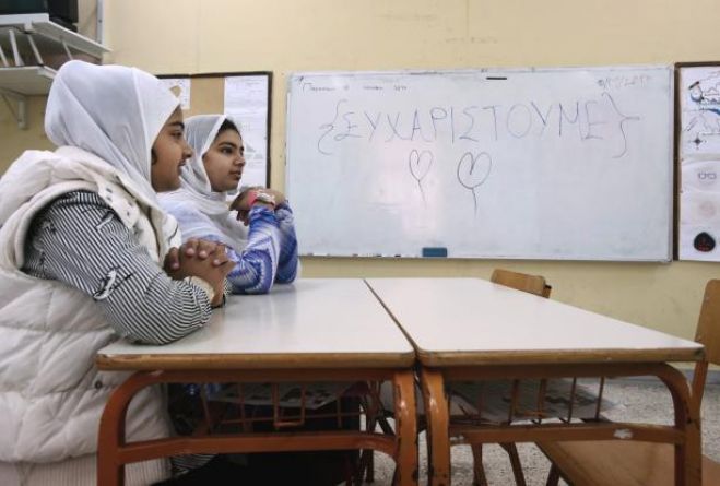 &Alpha;&theta;ή&nu;&alpha;: &Omicron; &Mu;&pi;&alpha;&kappa;&omicron;&gamma;&iota;ά&nu;&nu;&eta;&sigmaf; &beta;ά&zeta;&epsilon;&iota; &lambda;&omicron;&upsilon;&kappa;έ&tau;&omicron; &sigma;&tau;&omicron; &kappa;&upsilon;&rho;&iota;&alpha;&kappa;ά&tau;&iota;&kappa;&omicron; &sigma;&chi;&omicron;&lambda;&epsilon;ί&omicron; &gamma;&iota;&alpha; &pi;&alpha;&iota;&delta;&iota;ά &mu;&epsilon;&tau;&alpha;&nu;&alpha;&sigma;&tau;ώ&nu;!