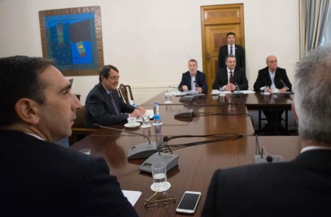 &Kappa;&alpha;&iota; έ&tau;&epsilon;&kappa;&epsilon;&nu; &eta; -&upsilon;&pi;ό &tau;&omicron;&nu; &pi;&rho;ό&epsilon;&delta;&rho;&omicron; &Alpha;&nu;&alpha;&sigma;&tau;&alpha;&sigma;&iota;ά&delta;&eta;- &sigma;ύ&sigma;&kappa;&epsilon;&psi;&eta;... &epsilon;&nu;&tau;&alpha;&tau;&iota;&kappa;ό &delta;&iota;ά&lambda;&omicron;&gamma;&omicron;!