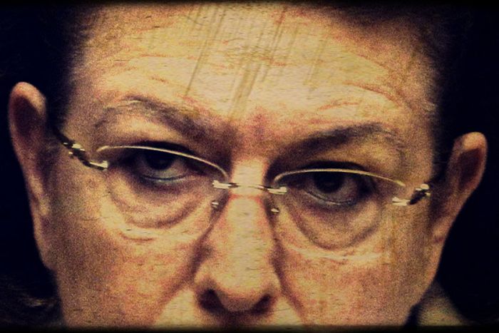 &Xi;&epsilon;&phi;&upsilon;&tau;&rho;ώ&nu;&omicron;&upsilon;&nu; &pi;&alpha;&nu;&tau;&omicron;ύ &Rho;ώ&sigma;&omicron;&iota;, &sigma;ώ&sigma;&tau;&epsilon; &mu;&alpha;&sigmaf;! (video)