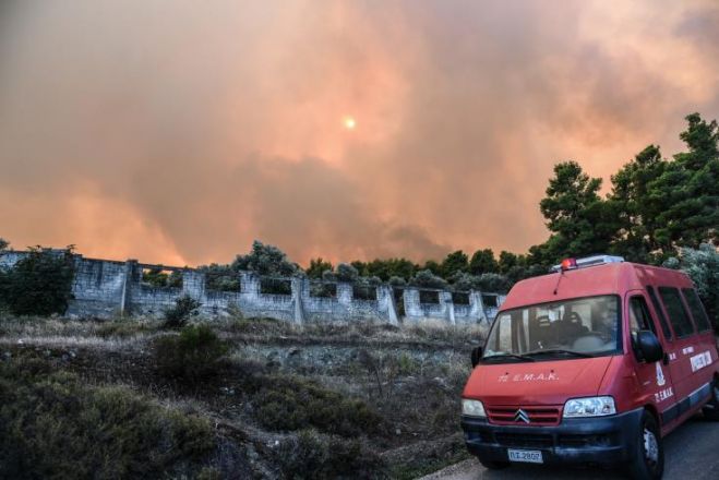 &Sigma;&epsilon; ύ&phi;&epsilon;&sigma;&eta; &eta; &pi;&upsilon;&rho;&kappa;&alpha;&gamma;&iota;ά &sigma;&tau;&eta;&nu; &Epsilon;ύ&beta;&omicron;&iota;&alpha;