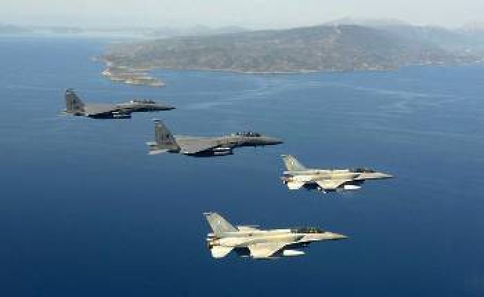 Έ&kappa;&theta;&epsilon;&sigma;&eta; &Sigma;&tau;έ&iota;&tau; &Nu;&tau;&iota;&pi;ά&rho;&tau;&mu;&epsilon;&nu;&tau;: &Mu;&omicron;&chi;&lambda;ό&sigmaf; &pi;ί&epsilon;&sigma;&eta;&sigmaf; &gamma;&iota;&alpha; &epsilon;&pi;&iota;&kappa;ί&nu;&delta;&upsilon;&nu;&epsilon;&sigmaf; &delta;&iota;&epsilon;&upsilon;&theta;&epsilon;&tau;ή&sigma;&epsilon;&iota;&sigmaf; &kappa;&alpha;&iota; &delta;&iota;ά&lambda;&omicron;&gamma;&omicron; &epsilon;&phi;' ό&lambda;&eta;&sigmaf; &tau;&eta;&sigmaf; ύ&lambda;&eta;&sigmaf;