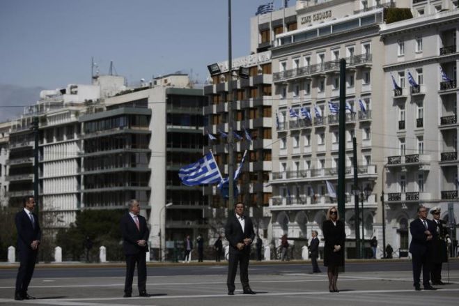 &Lambda;&iota;&tau;ή &eta; &tau;&epsilon;&lambda;&epsilon;&tau;ή &epsilon;&omicron;&rho;&tau;&alpha;&sigma;&mu;&omicron;ύ &tau;&eta;&sigmaf; 25&eta;&sigmaf; &Mu;&alpha;&rho;&tau;ί&omicron;&upsilon; &sigma;&tau;&eta;&nu; &Alpha;&theta;ή&nu;&alpha;