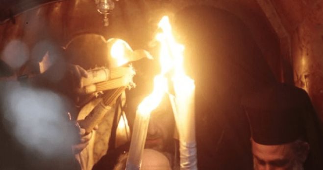 &laquo;Ά&gamma;&iota;&omicron;&nu; &Phi;&omega;&sigmaf;&raquo;: &Eta; &chi;&alpha;&rho;ά &tau;&omicron;&upsilon; &theta;&epsilon;&omicron;&mu;&pi;&alpha;ί&chi;&tau;&eta;