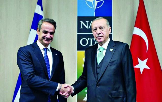 &Pi;&omicron;&iota;&epsilon;&sigmaf; &upsilon;&pi;&omicron;&chi;&omega;&rho;ή&sigma;&epsilon;&iota;&sigmaf; &epsilon;ί&nu;&alpha;&iota; &sigma;&tau;&omicron; &tau;&rho;&alpha;&pi;έ&zeta;&iota; &tau;&omega;&nu; &epsilon;&lambda;&lambda;&eta;&nu;&omicron;&tau;&omicron;&upsilon;&rho;&kappa;&iota;&kappa;ώ&nu;