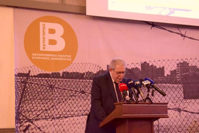 &Delta;&epsilon;&nu; &mu;&pi;&omicron;&rho;&epsilon;ί &nu;&alpha; &iota;&delta;&omega;&theta;&epsilon;ί &mu;ό&nu;&omicron; &omega;&sigmaf; &alpha;&pi;&lambda;ό &Mu;&Omicron;&Epsilon; &eta; &epsilon;&pi;&iota;&sigma;&tau;&rho;&omicron;&phi;ή &tau;&eta;&sigmaf; &Alpha;&mu;&mu;&omicron;&chi;ώ&sigma;&tau;&omicron;&upsilon;