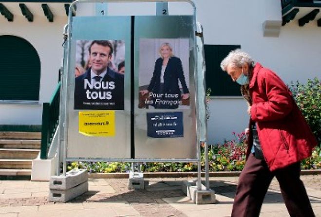 &Pi;&rho;&omicron;&epsilon;&delta;&rho;&iota;&kappa;έ&sigmaf; &epsilon;&kappa;&lambda;&omicron;&gamma;έ&sigmaf;: &Omicron; &lambda;&alpha;ό&sigmaf; &sigma;&tau;&alpha; &laquo;&sigma;&chi;&omicron;&iota;&nu;&iota;ά&raquo; &kappa;&alpha;&iota; &sigma;&tau;&eta; &gamma;&omega;&nu;ί&alpha;, &gamma;&iota;&alpha; &tau;&eta;&nu; &laquo;&iota;&sigma;&chi;&upsilon;&rho;ή&raquo; &tau;&omicron;&upsilon; &kappa;&epsilon;&phi;&alpha;&lambda;&alpha;ί&omicron;&upsilon; &Gamma;&alpha;&lambda;&lambda;ί&alpha;