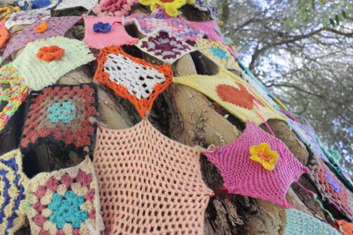 &Epsilon;/&kappa; &kappa;&alpha;&iota; &Tau;/&kappa; &sigma;&tau;&omicron; &Tau;έ&mu;&epsilon;&nu;&omicron;&sigmaf; &Alpha;&gamma;ί&alpha;&sigmaf; &Sigma;&omicron;&phi;ί&alpha;&sigmaf; &sigma;&tau;&omicron; &Mu;&omicron;ύ&tau;&tau;&alpha;&lambda;&omicron;