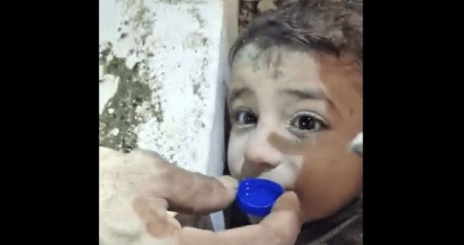 &Mu;&iota;&alpha; &gamma;&omicron;&upsilon;&lambda;&iota;ά &nu;&epsilon;&rho;ό &sigma;&tau;&alpha; &sigma;&upsilon;&nu;&tau;&rho;ί&mu;&mu;&iota;&alpha;