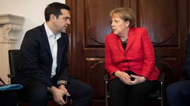 &Omicron; &Alpha;&lambda;έ&xi;&eta;&sigmaf; &Tau;&sigma;ί&pi;&rho;&alpha;&sigmaf; &alpha;&pi;&omicron;&chi;&alpha;&iota;&rho;&epsilon;&tau;ά &tau;&eta;&nu; Ά&gamma;&kappa;&epsilon;&lambda;&alpha; &Mu;έ&rho;&kappa;&epsilon;&lambda;...
