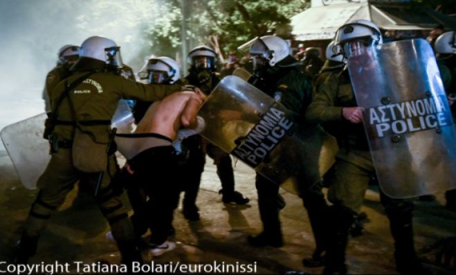 &Tau;&alpha;&tau;&iota;ά&nu;&alpha; &Mu;&pi;ό&lambda;&alpha;&rho;&eta;: &laquo;Ό&tau;&alpha;&nu; &epsilon;ί&delta;&alpha; &tau;&omicron; &sigma;&tau;&iota;&gamma;&mu;&iota;ό&tau;&upsilon;&pi;&omicron; &pi;&omicron;&upsilon; &epsilon;ί&chi;&alpha; &sigma;&tau;&alpha; &chi;έ&rho;&iota;&alpha; &mu;&omicron;&upsilon; &alpha;&nu;&alpha;&tau;&rho;ί&chi;&iota;&alpha;&sigma;&alpha;&raquo;...