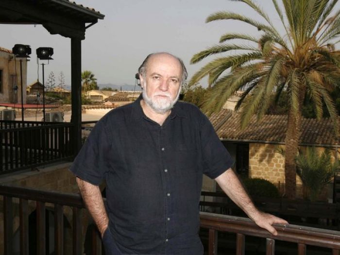 &ldquo;Έ&phi;&upsilon;&gamma;&epsilon;&rdquo; &omicron; &pi;&omicron;&iota;&eta;&tau;ή&sigmaf; &kappa;&alpha;&iota; &pi;&alpha;&nu;&epsilon;&pi;&iota;&sigma;&tau;&eta;&mu;&iota;&alpha;&kappa;ό&sigmaf; &delta;ά&sigma;&kappa;&alpha;&lambda;&omicron;&sigmaf;, &Kappa;&alpha;&theta;&eta;&gamma;&eta;&tau;ή&sigmaf; &Mu;&iota;&chi;ά&lambda;&eta;&sigmaf; &Pi;&iota;&epsilon;&rho;ή&sigmaf;