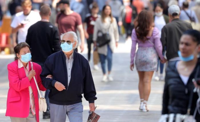 &Chi;&rho;ή&sigma;&eta; &mu;ά&sigma;&kappa;&alpha;&sigmaf;: &Pi;ό&tau;&epsilon; &kappa;&alpha;&iota; &alpha;&pi;ό &pi;&omicron;&iota;&omicron;&upsilon;&sigmaf; &pi;&rho;έ&pi;&epsilon;&iota; &nu;&alpha; &chi;&rho;&eta;&sigma;&iota;&mu;&omicron;&pi;&omicron;&iota;&epsilon;ί&tau;&alpha;&iota;