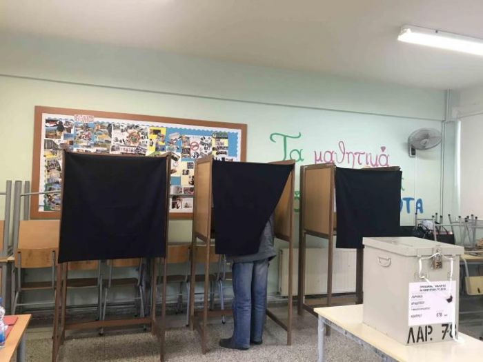 &Sigma;&tau;&omicron; 53,2% &eta; &pi;&rho;&omicron;&sigma;έ&lambda;&epsilon;&upsilon;&sigma;&eta; &sigma;&tau;&iota;&sigmaf; &kappa;ά&lambda;&pi;&epsilon;&sigmaf; &mu;έ&chi;&rho;&iota; &tau;&iota;&sigmaf; 15Q00