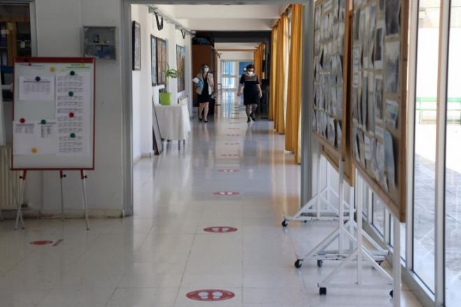 &Kappa;&alpha;&tau;&alpha;&gamma;&gamma;&epsilon;&lambda;ί&alpha; &Pi;&Omicron;&Epsilon;&Delta;: &Sigma;&omicron;&beta;&alpha;&rho;ό&tau;&alpha;&tau;&epsilon;&sigmaf; &omicron;&iota; &epsilon;&lambda;&lambda;&epsilon;ί&psi;&epsilon;&iota;&sigmaf; &pi;&rho;&iota;&nu; &tau;&eta;&nu; &epsilon;&pi;&iota;&sigma;&tau;&rho;&omicron;&phi;ή &tau;&omega;&nu; &pi;&alpha;&iota;&delta;&iota;ώ&nu; &sigma;&tau;&alpha; &sigma;&chi;&omicron;&lambda;&epsilon;ί&alpha;