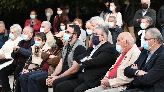 &Kappa;&omicron;&upsilon;&tau;&sigma;&omicron;ύ&mu;&pi;&alpha;&sigmaf;: &Omicron; &phi;&alpha;&sigma;&iota;&sigma;&mu;ό&sigmaf; &epsilon;ί&nu;&alpha;&iota; &gamma;έ&nu;&nu;&eta;&mu;&alpha; &theta;&rho;έ&mu;&mu;&alpha; &tau;&omicron;&upsilon; &sigma;ά&pi;&iota;&omicron;&upsilon; &sigma;&upsilon;&sigma;&tau;ή&mu;&alpha;&tau;&omicron;&sigmaf; &pi;&omicron;&upsilon; &pi;&rho;έ&pi;&epsilon;&iota; &eta; &lambda;&alpha;ϊ&kappa;ή &pi;ά&lambda;&eta; &nu;&alpha; &alpha;&nu;&alpha;&tau;&rho;έ&psi;&epsilon;&iota; (video)