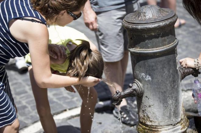 &Tau;&omicron; 2016 ή&tau;&alpha;&nu; &omicron; &theta;&epsilon;&rho;&mu;ό&tau;&epsilon;&rho;&omicron;&sigmaf; &chi;&rho;ό&nu;&omicron;&sigmaf; &pi;&omicron;&upsilon; έ&chi;&epsilon;&iota; &pi;&omicron;&tau;έ &kappa;&alpha;&tau;&alpha;&gamma;&rho;&alpha;&phi;&epsilon;ί