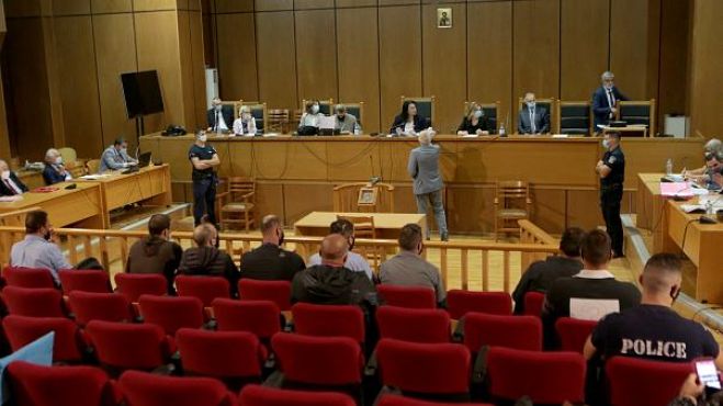 &Delta;ί&kappa;&eta; &Chi;&rho;&upsilon;&sigma;ή&sigmaf; &Alpha;&upsilon;&gamma;ή&sigmaf;: &Alpha;ύ&rho;&iota;&omicron; &Pi;&alpha;&rho;&alpha;&sigma;&kappa;&epsilon;&upsilon;ή &omicron;&iota; &pi;&omicron;&iota;&nu;έ&sigmaf;