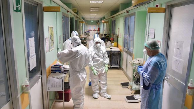 &Nu;&omicron;&sigma;&eta;&lambda;&epsilon;&upsilon;&tau;έ&sigmaf;: &Tau;&alpha; &delta;&eta;&mu;ό&sigma;&iota;&alpha; &nu;&omicron;&sigma;&eta;&lambda;&epsilon;&upsilon;&tau;ή&rho;&iota;&alpha; &sigma;&epsilon; &alpha;&upsilon;&tau;ό&mu;&alpha;&tau;&omicron; &pi;&iota;&lambda;ό&tau;&omicron; - &omicron; &Omicron;&Kappa;&Upsilon;&pi;&Upsilon; &delta;&epsilon;&nu; &mu;&pi;&omicron;&rho;&epsilon;ί &nu;&alpha; &alpha;&nu;&tau;&alpha;&pi;&epsilon;&xi;έ&lambda;&theta;&epsilon;&iota;...