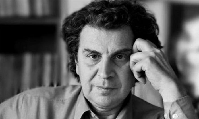 &Mu;ί&kappa;&eta;&sigmaf; &Theta;&epsilon;&omicron;&delta;&omega;&rho;ά&kappa;&eta;&sigmaf;: &laquo;&Eta; &sigma;&tau;&rho;ά&tau;&epsilon;&upsilon;&sigma;&eta; &kappa;&alpha;&iota; &omicron;&iota; &alpha;&gamma;ώ&nu;&epsilon;&sigmaf; &mu;&alpha;&sigmaf; &kappa;ά&tau;&omega; &alpha;&pi;ό &tau;&eta;&nu; &Kappa;ό&kappa;&kappa;&iota;&nu;&eta; &Sigma;&eta;&mu;&alpha;ί&alpha;, &eta; &iota;&epsilon;&rho;ό&tau;&epsilon;&rho;&eta; &pi;&epsilon;&rho;ί&omicron;&delta;&omicron;&sigmaf; &tau;&eta;&sigmaf; &zeta;&omega;ή&sigmaf; &mu;&alpha;&sigmaf;&raquo;