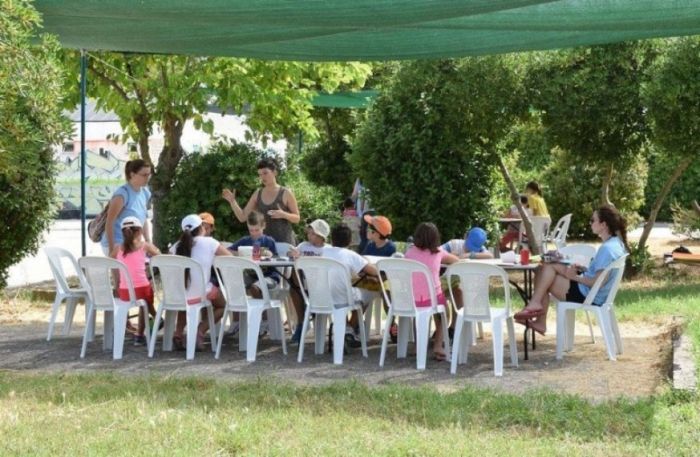 &Epsilon;, &rho;&epsilon;, &Pi;&epsilon;&lambda;&epsilon;&tau;ί&delta;&eta;&sigmaf; &pi;&omicron;&upsilon; &sigma;&alpha;&sigmaf; &chi;&rho;&epsilon;&iota;ά&zeta;&epsilon;&tau;&alpha;&iota;!
