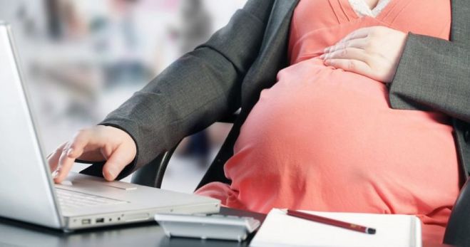 &Sigma;&upsilon;&mu;&beta;&alpha;ί&nu;&epsilon;&iota; &sigma;&tau;&eta;&nu; &Epsilon;&lambda;&lambda;ά&delta;&alpha;: &Sigma;&upsilon;&lambda;&lambda;ή&psi;&epsilon;&iota;&sigmaf; &sigma;&upsilon;&nu;&delta;&iota;&kappa;&alpha;&lambda;&iota;&sigma;&tau;ώ&nu;...