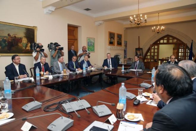&Sigma;&epsilon; &epsilon;&xi;έ&lambda;&iota;&xi;&eta; &eta; &sigma;&upsilon;&nu;&epsilon;&delta;&rho;ί&alpha; &tau;&omicron;&upsilon; &Epsilon;&theta;&nu;&iota;&kappa;&omicron;ύ &Sigma;&upsilon;&mu;&beta;&omicron;&upsilon;&lambda;ί&omicron;&upsilon;
