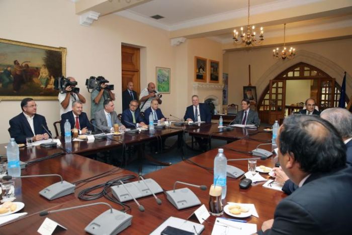 &Sigma;&epsilon; &epsilon;&xi;έ&lambda;&iota;&xi;&eta; &eta; &sigma;&upsilon;&nu;&epsilon;&delta;&rho;ί&alpha; &tau;&omicron;&upsilon; &Epsilon;&theta;&nu;&iota;&kappa;&omicron;ύ &Sigma;&upsilon;&mu;&beta;&omicron;&upsilon;&lambda;ί&omicron;&upsilon;