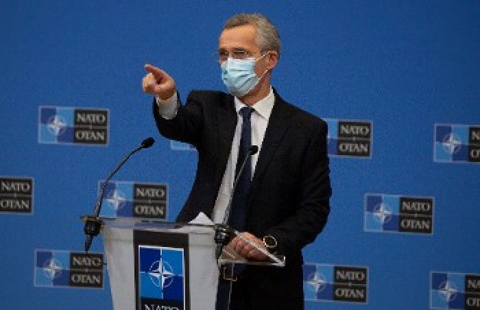 &Alpha;&phi;&gamma;&alpha;&nu;&iota;&sigma;&tau;ά&nu;: &Delta;&iota;&alpha;&beta;&omicron;&upsilon;&lambda;&epsilon;ύ&sigma;&epsilon;&iota;&sigmaf; &sigma;&epsilon; &Nu;&Alpha;&Tau;&Omicron; - &Epsilon;&Epsilon; &gamma;&iota;&alpha; &tau;&eta;&nu; &laquo;&epsilon;&pi;ό&mu;&epsilon;&nu;&eta; &mu;έ&rho;&alpha;&raquo;