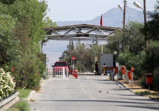 &Sigma;&iota;&nu;&tau;ί&kappa;: &Eta; &Omicron;&Upsilon;&Nu;&Phi;&Iota;&Kappa;&Upsilon;&Pi; &pi;&alpha;&rho;&alpha;&kappa;&omicron;&lambda;&omicron;&upsilon;&theta;&epsilon;ί &sigma;&tau;&epsilon;&nu;ά &tau;&eta;&nu; &kappa;&alpha;&tau;ά&sigma;&tau;&alpha;&sigma;&eta; &sigma;&epsilon; ό&tau;&iota; &alpha;&phi;&omicron;&rho;ά &tau;&alpha; &omicron;&delta;&omicron;&phi;&rho;ά&gamma;&mu;&alpha;&tau;&alpha;