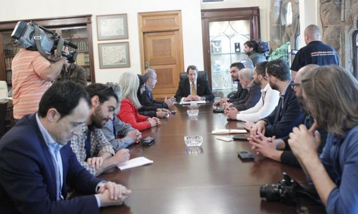 &Omicron;&iota; &delta;&eta;&mu;&omicron;&sigma;&iota;&omicron;&gamma;&rho;ά&phi;&omicron;&iota; &theta;&alpha; &lambda;ά&beta;&omicron;&upsilon;&nu; &tau;&eta; &delta;έ&omicron;&upsilon;&sigma;&alpha; &alpha;&rho;&omega;&gamma;ή...