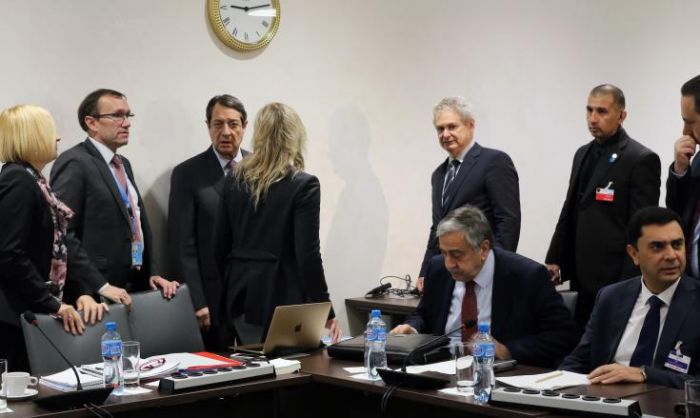 &Gamma;&epsilon;&nu;&epsilon;ύ&eta;: &Omicron;&iota; &chi;ά&rho;&tau;&epsilon;&sigmaf; &theta;&alpha; &epsilon;&lambda;&epsilon;&gamma;&chi;&theta;&omicron;ύ&nu; &alpha;&pi;ό &epsilon;&mu;&pi;&epsilon;&iota;&rho;&omicron;&gamma;&nu;ώ&mu;&omicron;&nu;&epsilon;&sigmaf;