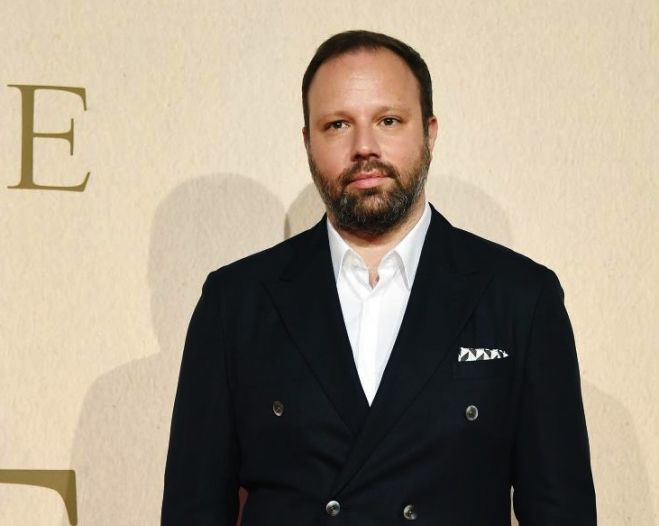 &Upsilon;&pi;&omicron;&psi;ή&phi;&iota;&alpha; &gamma;&iota;&alpha; 10 Ό&sigma;&kappa;&alpha;&rho;, &eta; &tau;&alpha;&iota;&nu;ί&alpha; 'The Favourite' &tau;&omicron;&upsilon; &Gamma;&iota;ώ&rho;&gamma;&omicron;&upsilon; &Lambda;ά&nu;&theta;&iota;&mu;&omicron;&upsilon;