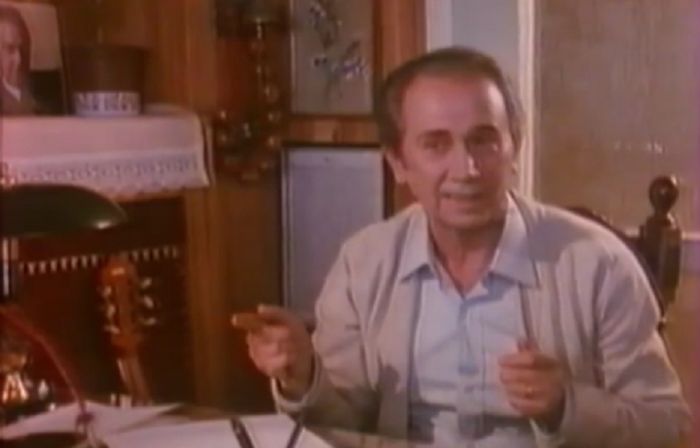 &Nu;ύ&chi;&tau;&omega;&sigma;&epsilon; &kappa;&alpha;&iota; &sigma;&tau;&omicron; &Gamma;&epsilon;&nu;&tau;ί &tau;&omicron; &sigma;&kappa;&omicron;&tau;ά&delta;&iota; &epsilon;ί&nu;&alpha;&iota; &beta;&alpha;&theta;ύ&hellip;