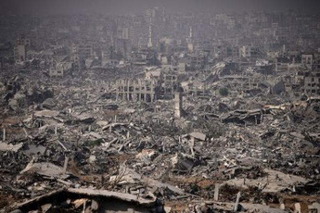 &Kappa;&alpha;&tau;&epsilon;&chi;ό&mu;&epsilon;&nu;&eta; &Pi;&alpha;&lambda;&alpha;&iota;&sigma;&tau;ί&nu;&eta;: &laquo;&Tau;&rho;έ&chi;&omicron;&upsilon;&nu;&raquo; &tau;&alpha; &iota;&mu;&pi;&epsilon;&rho;&iota;&alpha;&lambda;&iota;&sigma;&tau;&iota;&kappa;ά &pi;&alpha;&zeta;ά&rho;&iota;&alpha; &gamma;&iota;&alpha; &tau;&omicron; ά&theta;&lambda;&iota;&omicron; &sigma;&chi;έ&delta;&iota;&omicron; &Tau;&rho;&alpha;&mu;&pi;