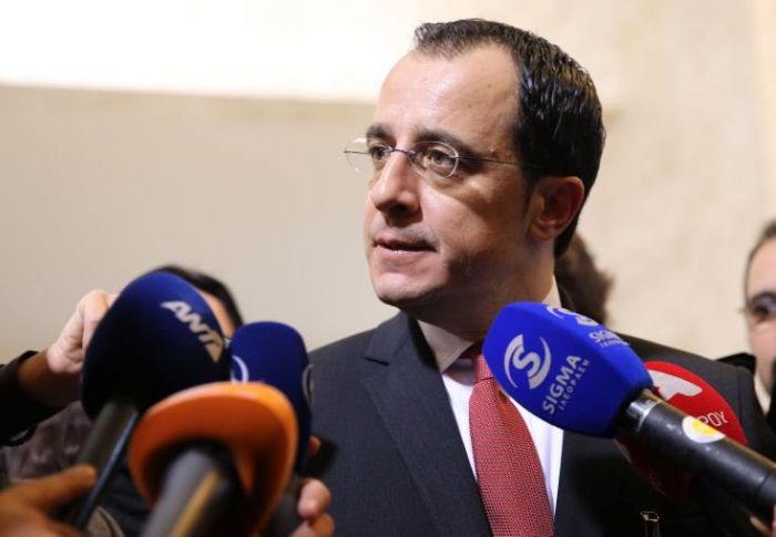 &Delta;&epsilon;&nu; &tau;ί&theta;&epsilon;&tau;&alpha;&iota; &theta;έ&mu;&alpha; &pi;&alpha;&rho;&alpha;&chi;ώ&rho;&eta;&sigma;&eta;&sigmaf; &tau;&omega;&nu; 4 &epsilon;&lambda;&epsilon;&upsilon;&theta;&epsilon;&rho;&iota;ώ&nu; &sigma;&epsilon; &Tau;&omicron;ύ&rho;&kappa;&omicron;&upsilon;&sigmaf; &sigma;&tau;&omicron; &pi;&lambda;&alpha;ί&sigma;&iota;&omicron; &lambda;ύ&sigma;&eta;&sigmaf;