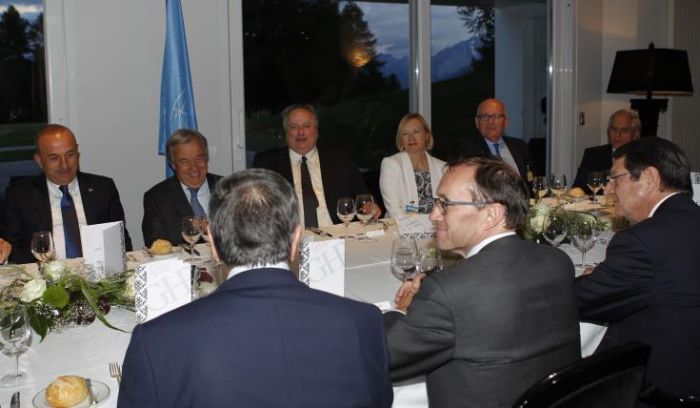 &Eta; &kappa;&alpha;&tau;ά &Gamma;&iota;&omicron;ύ&nu;&kappa;&epsilon;&rho; &tau;&epsilon;&lambda;&epsilon;&upsilon;&tau;&alpha;ί&alpha; &epsilon;&upsilon;&kappa;&alpha;&iota;&rho;ί&alpha; &kappa;&alpha;&iota; &tau;&alpha; &alpha;&lambda;&alpha;&lambda;ά&zeta;&omicron;&nu;&tau;&alpha; &nu;&tau;&alpha;&omicron;ύ&lambda;&iota;&alpha; &tau;&eta;&sigmaf; &delta;&iota;&chi;&omicron;&tau;ό&mu;&eta;&sigma;&eta;&sigmaf;