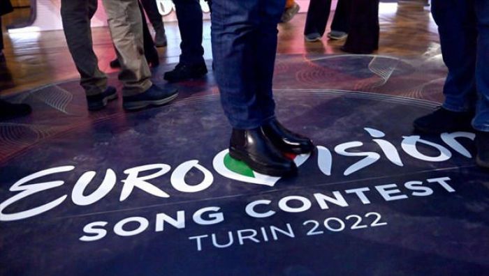 Eurovision 2022: &Mu;&epsilon;&tau;&alpha;&xi;ύ &gamma;&epsilon;&lambda;&omicron;&iota;ό&tau;&eta;&tau;&alpha;&sigmaf; &kappa;&alpha;&iota; &Nu;&Alpha;&Tau;&Omicron;&pi;&rho;&omicron;&pi;&alpha;&gamma;ά&nu;&delta;&alpha;&sigmaf;