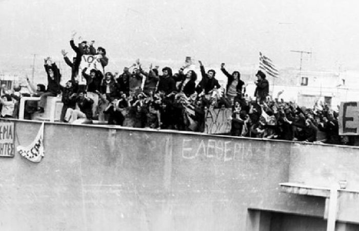 1973: &Eta; &kappa;&alpha;&tau;ά&lambda;&eta;&psi;&eta; &tau;&eta;&sigmaf; &Nu;&omicron;&mu;&iota;&kappa;ή&sigmaf; &ndash; &laquo;&Pi;ό&tau;&epsilon; &theta;&alpha; &kappa;ά&nu;&epsilon;&iota; &xi;&alpha;&sigma;&tau;&epsilon;&rho;&iota;ά&raquo;&hellip;