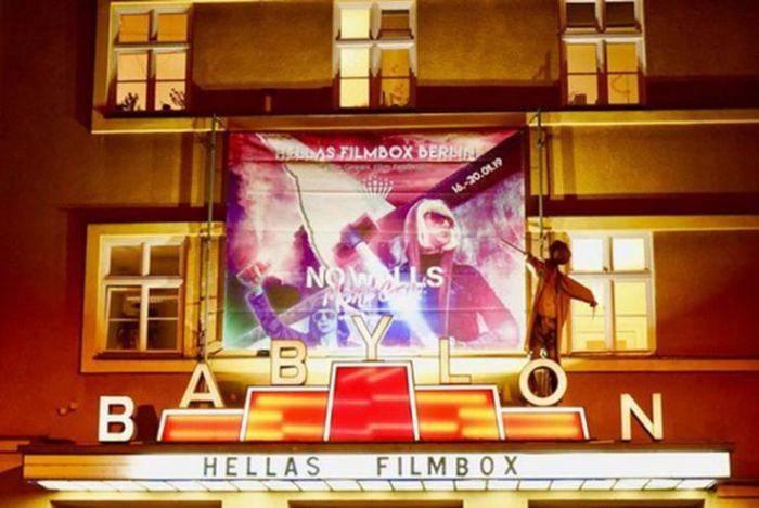 &Tau;&omicron; &beta;&rho;&alpha;&beta;&epsilon;ί&omicron; &tau;&omicron;&upsilon; 4&omicron;&upsilon; Hellas Filmbox Berlin &sigma;&tau;&eta;&nu; &Kappa;ύ&pi;&rho;&iota;&alpha; &sigma;&kappa;&eta;&nu;&omicron;&theta;έ&tau;&eta; &Tau;ό&nu;&iota;&alpha; &Mu;&iota;&sigma;&iota;&alpha;&lambda;ή