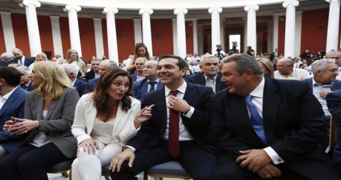 Τώρα και Μνημόνιο… γραβάτας