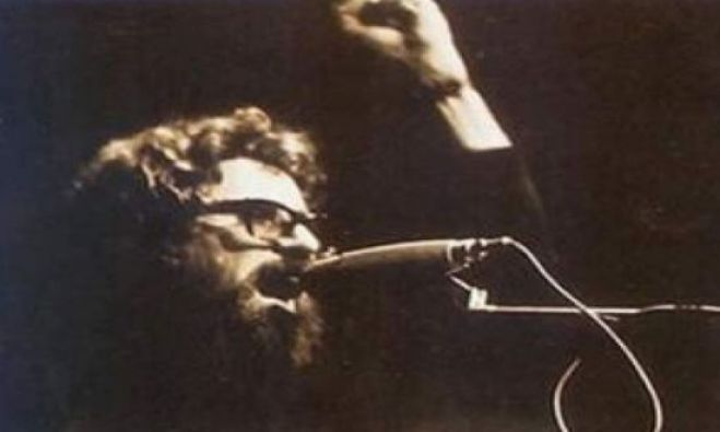 &hellip;&Kappa;&iota; &alpha;&upsilon;&tau;&omicron;ύ&sigmaf; &pi;&omicron;&upsilon; &phi;&tau;&iota;ά&xi;&alpha;&nu;&epsilon; &tau;&omicron;&nu; &Pi;&alpha;&nu;&tau;&epsilon;&lambda;ή, &sigma;&kappa;&omicron;&upsilon;&lambda;ή&kappa;&iota; ά&chi;&rho;&eta;&sigma;&tau;&omicron; &sigma;&rsquo; &alpha;&upsilon;&tau;ή &tau;&eta; &gamma;&eta;
