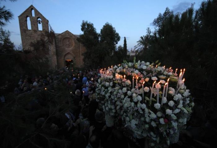 &Pi;&epsilon;&rho;ί &mu;έ&tau;&rho;&omega;&nu; &omicron;&iota;&kappa;&omicron;&delta;ό&mu;&eta;&sigma;&eta;&sigmaf; &epsilon;&mu;&pi;&iota;&sigma;&tau;&omicron;&sigma;ύ&nu;&eta;&sigmaf;...