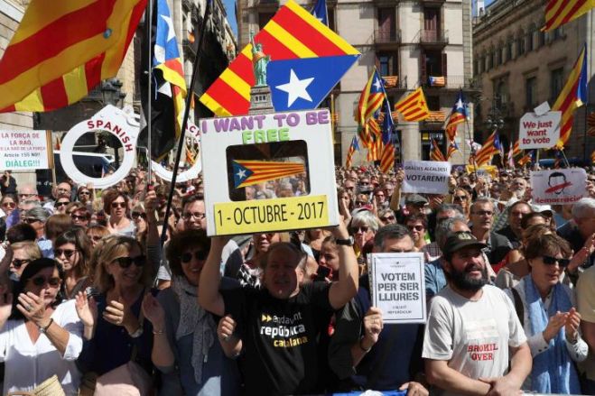 &Chi;&iota;&lambda;&iota;ά&delta;&epsilon;&sigmaf; &delta;&iota;&alpha;&delta;&eta;&lambda;&omega;&tau;έ&sigmaf; &upsilon;&pi;έ&rho; &tau;&omicron;&upsilon; &delta;&eta;&mu;&omicron;&psi;ή&phi;&iota;&sigma;&mu;&alpha;&tau;&omicron;&sigmaf; &gamma;&iota;&alpha; &tau;&eta;&nu; &alpha;&nu;&epsilon;&xi;&alpha;&rho;&tau;&eta;&sigma;ί&alpha; &tau;&eta;&sigmaf; &Kappa;&alpha;&tau;&alpha;&lambda;&omicron;&nu;ί&alpha;&sigmaf;