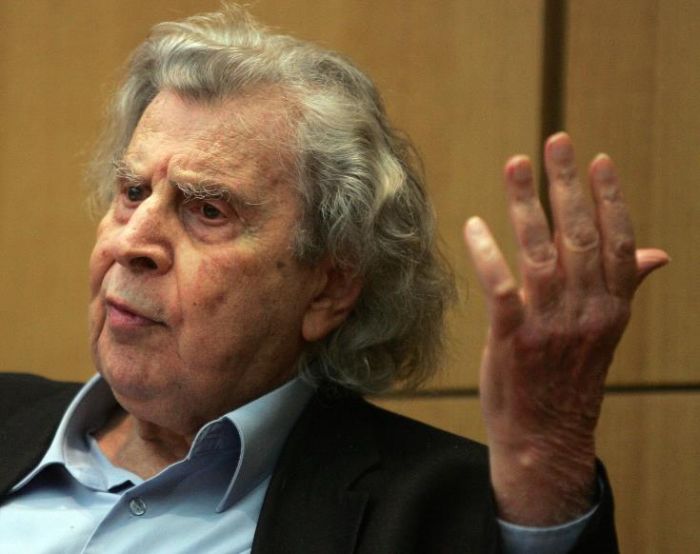 &Theta;&epsilon;&omicron;&delta;&omega;&rho;ά&kappa;&eta;&sigmaf; &kappa;&alpha;&iota; &Mu;&alpha;ί&rho;&eta; &Lambda;ί&nu;&tau;&alpha; &sigma;&epsilon; &mu;&epsilon;&gamma;&alpha;&lambda;&epsilon;&iota;ώ&delta;&eta; &sigma;&upsilon;&nu;&alpha;&upsilon;&lambda;ί&alpha; &sigma;&tau;&eta;&nu; &Alpha;&theta;ή&nu;&alpha; &tau;&eta; &Delta;&epsilon;&upsilon;&tau;έ&rho;&alpha;
