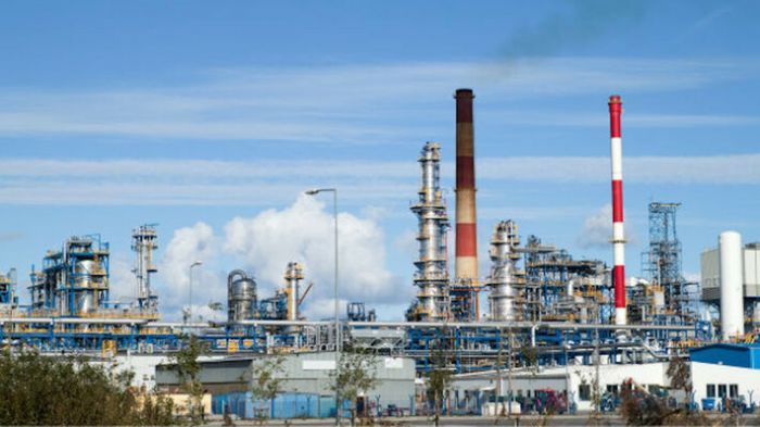 &Iota;&nu;&delta;ί&alpha;: &Tau;&epsilon;&rho;ά&sigma;&tau;&iota;&alpha; &kappa;έ&rho;&delta;&eta; &alpha;&pi;ό &tau;&eta;&nu; &delta;&iota;ύ&lambda;&iota;&sigma;&eta; &rho;&omega;&sigma;&iota;&kappa;&omicron;ύ &pi;&epsilon;&tau;&rho;&epsilon;&lambda;&alpha;ί&omicron;&upsilon; &kappa;&alpha;&iota; &tau;&eta;&nu; &pi;ώ&lambda;&eta;&sigma;ή &tau;&omicron;&upsilon; &sigma;&epsilon; &chi;ώ&rho;&epsilon;&sigmaf; &tau;&eta;&sigmaf; &Delta;ύ&sigma;&eta;&sigmaf;